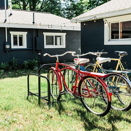 The Cottage By Wanderlust Abodes Bellaire Exterior photo