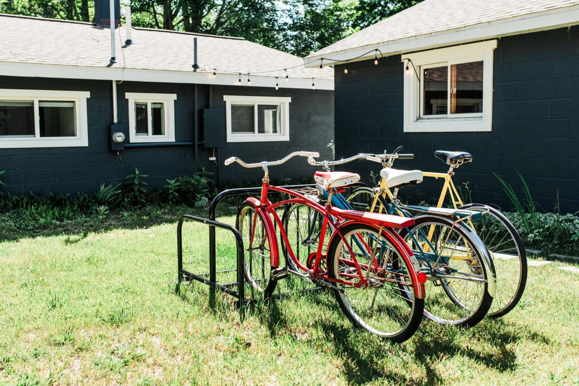 The Cottage By Wanderlust Abodes Bellaire Exterior photo