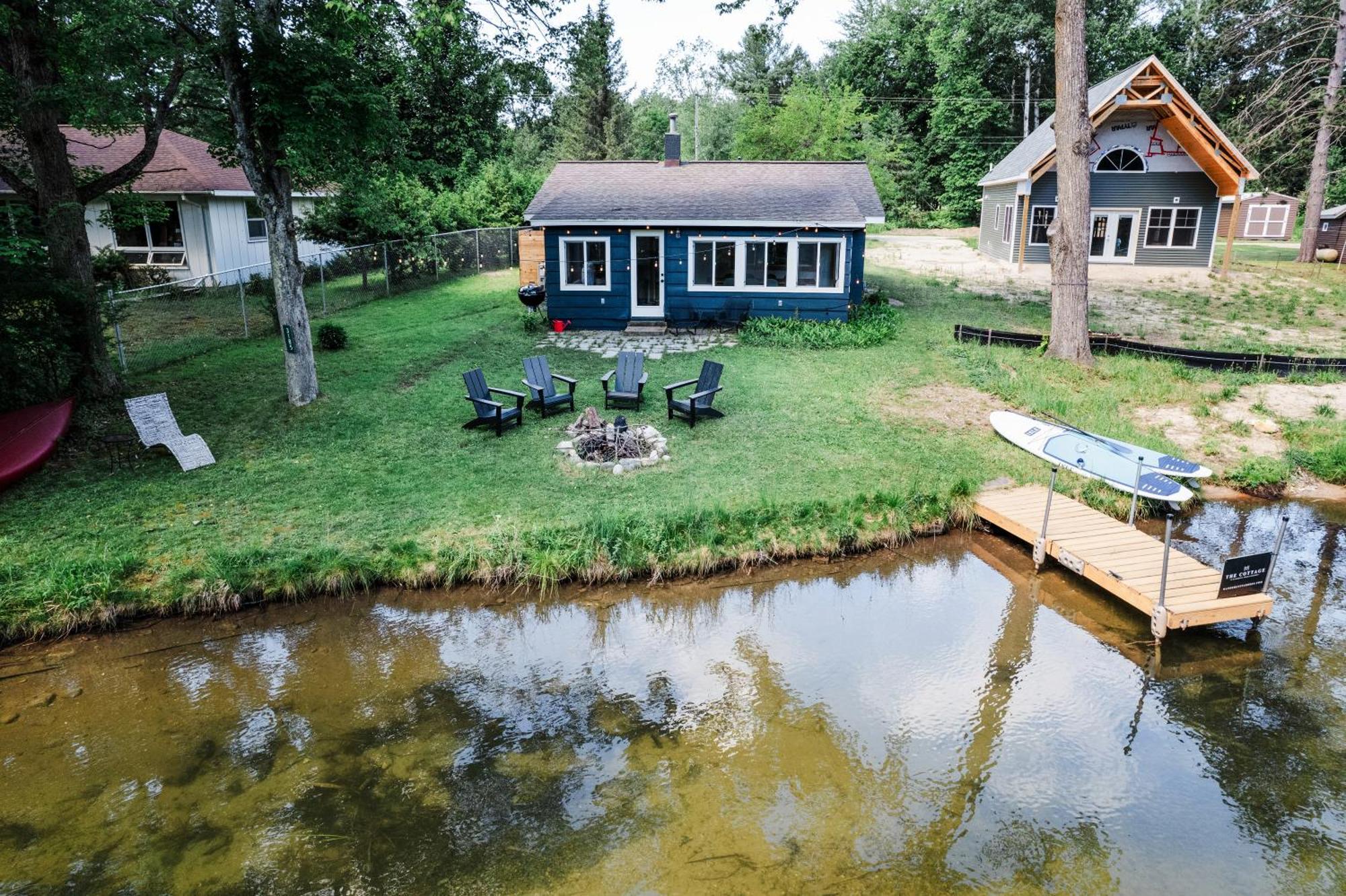 The Cottage By Wanderlust Abodes Bellaire Exterior photo